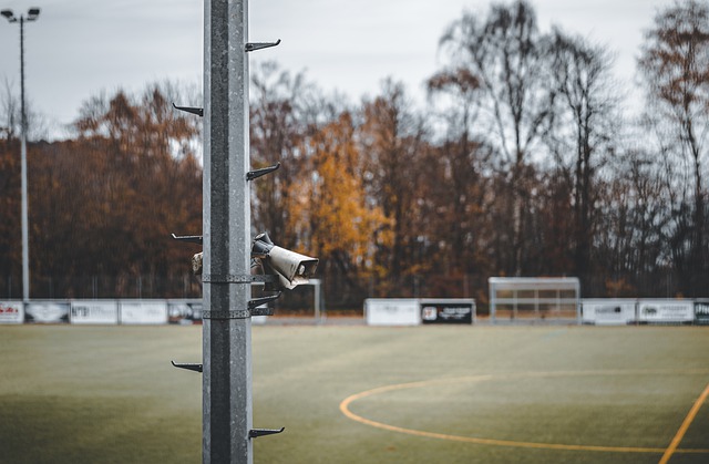 并持续与外 并持续与外